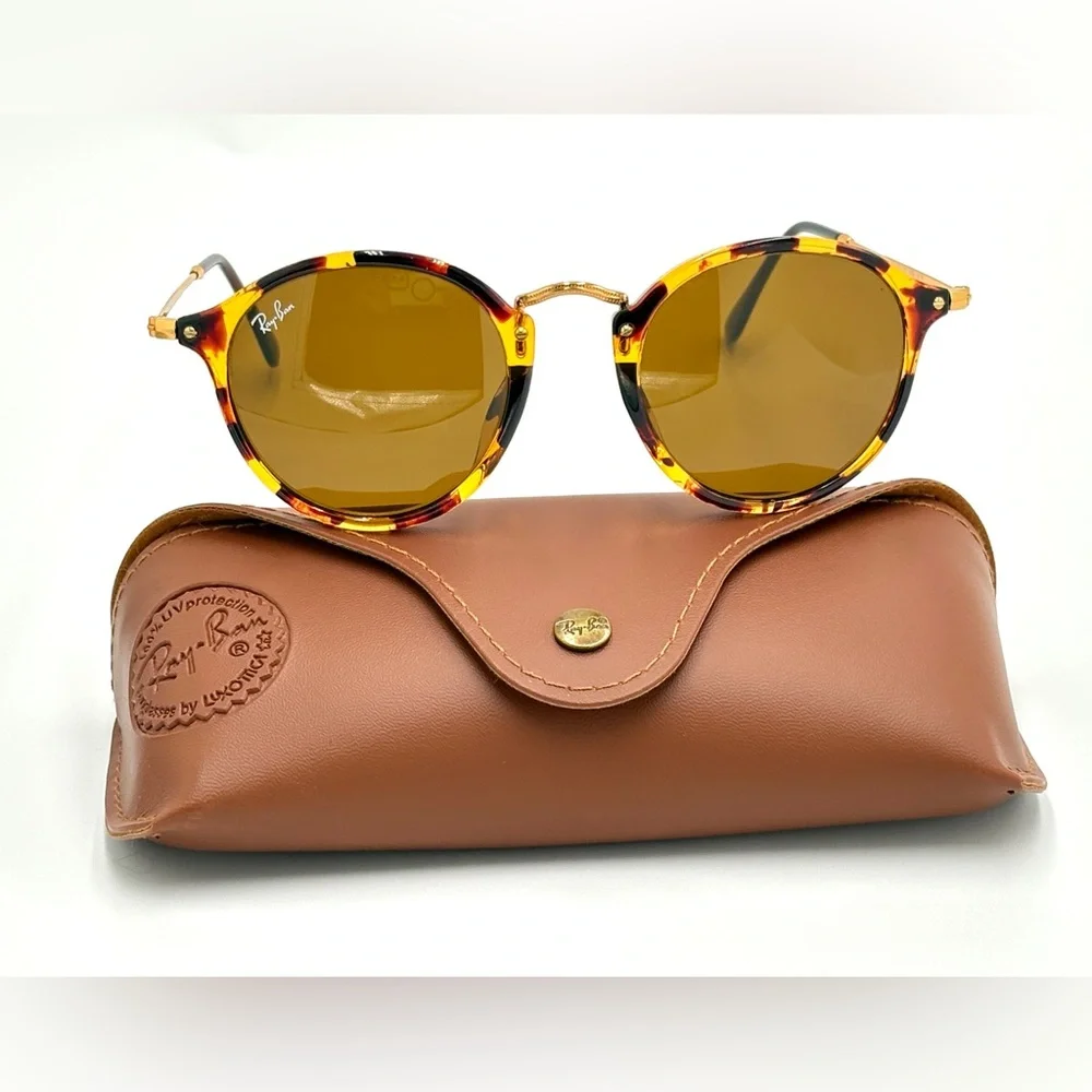Beautiful Ray-Ban Round Lens Sunglasses RB2447 Fleck Tortoise W/ Brown Lens 49mm - Picture 1 of 16